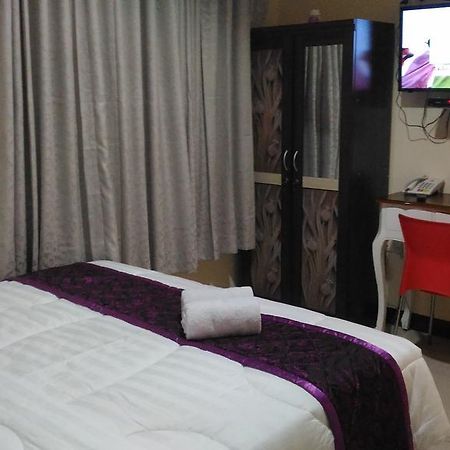 Diponegoro House Otel Salatiga Dış mekan fotoğraf