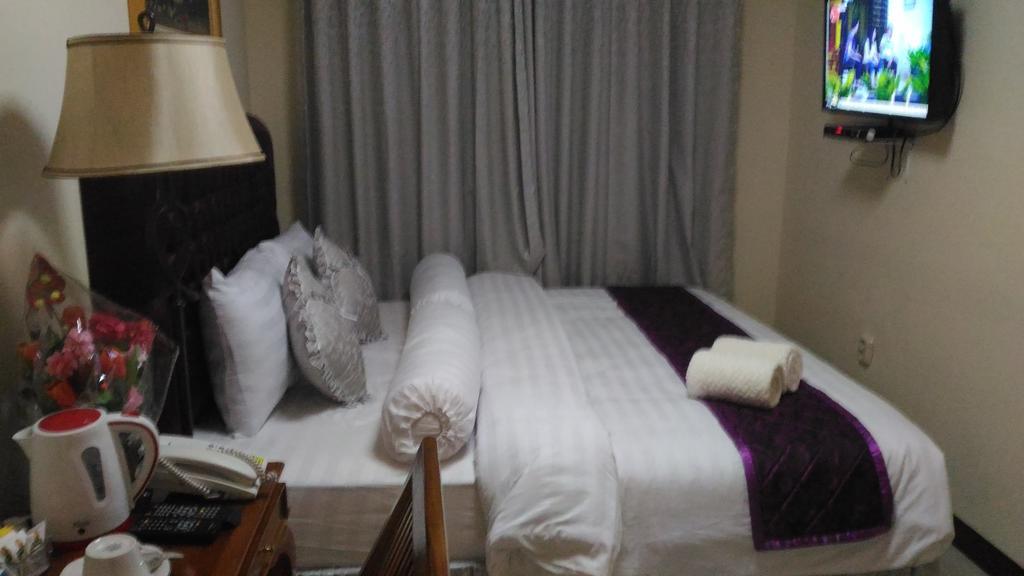 Diponegoro House Otel Salatiga Dış mekan fotoğraf