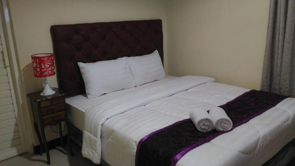 Diponegoro House Otel Salatiga Dış mekan fotoğraf